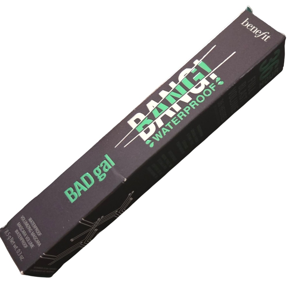 Benefit BADgal BANG! Waterproof‎ Mascara – Intense Pitch Black – 36 Hour Volume